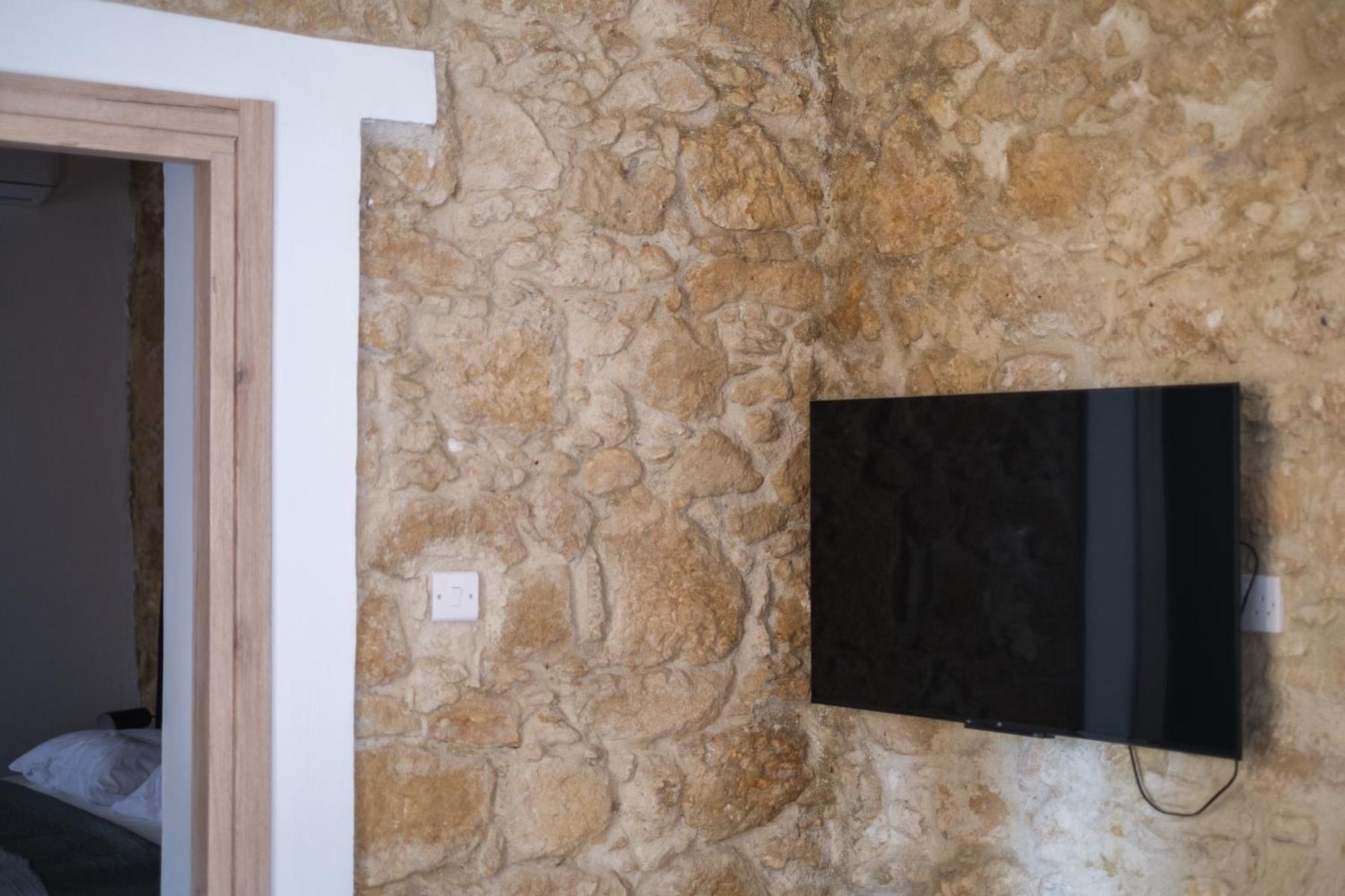 Royal Stay Luxury Homes Paphos Zimmer foto