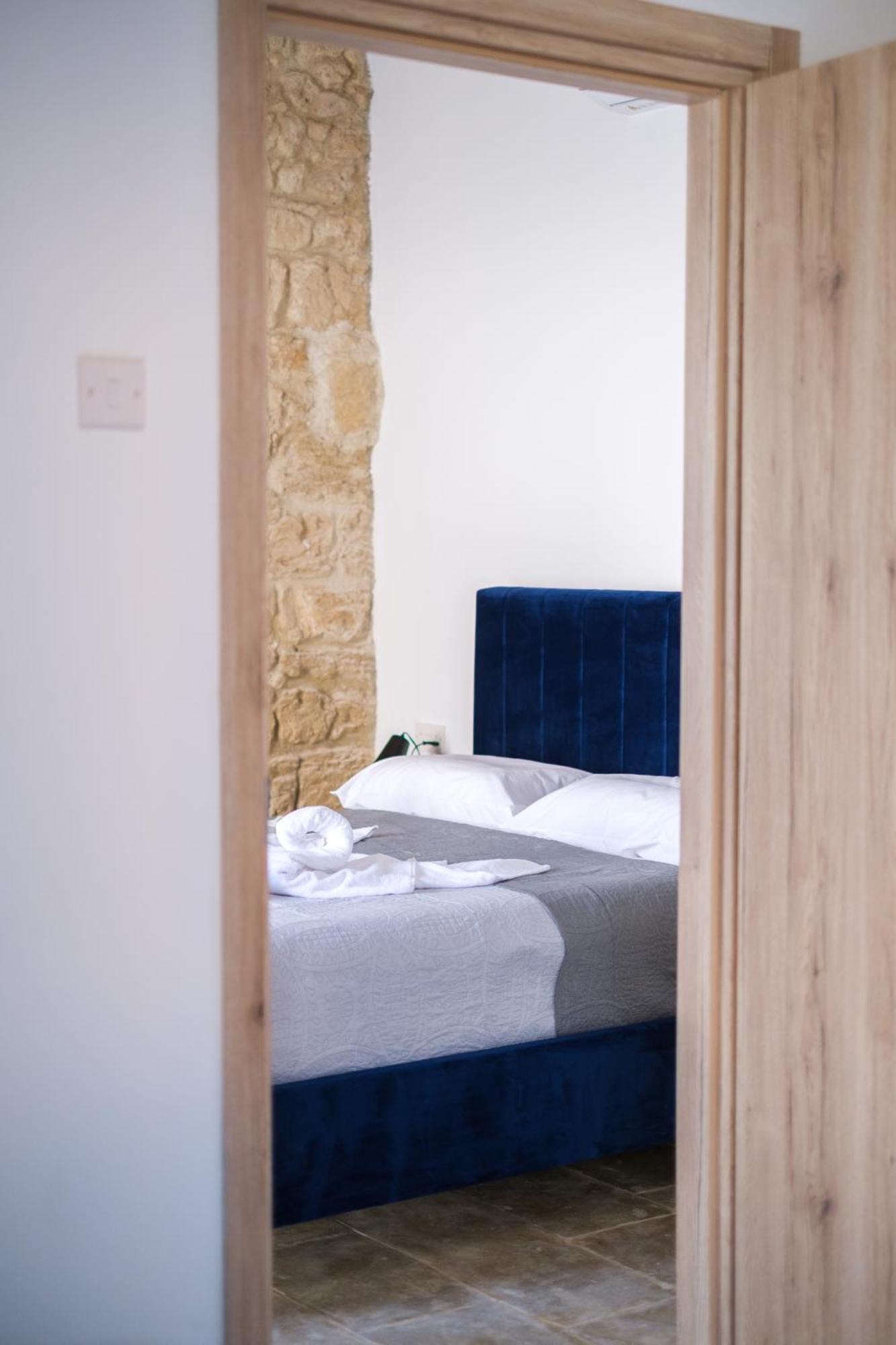 Royal Stay Luxury Homes Paphos Zimmer foto
