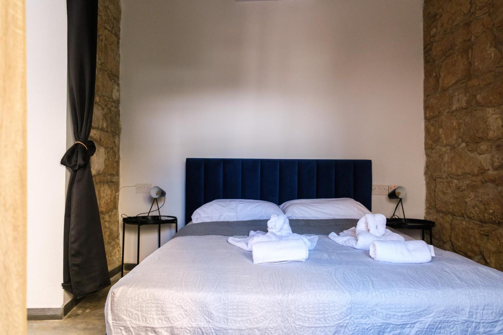 Royal Stay Luxury Homes Paphos Zimmer foto