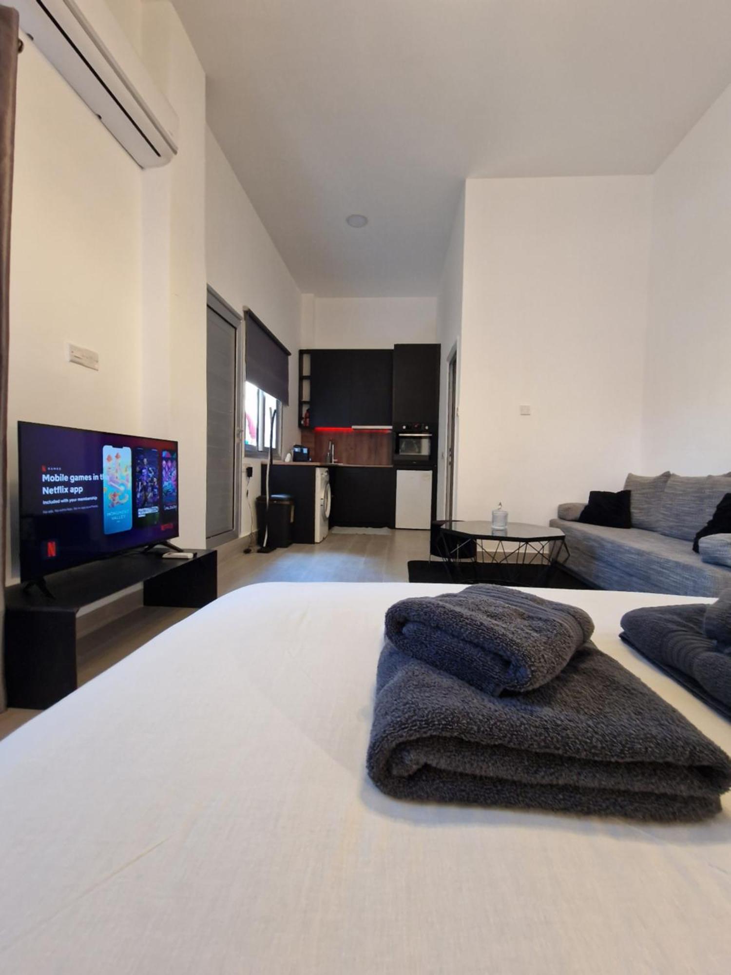Royal Stay Luxury Homes Paphos Zimmer foto
